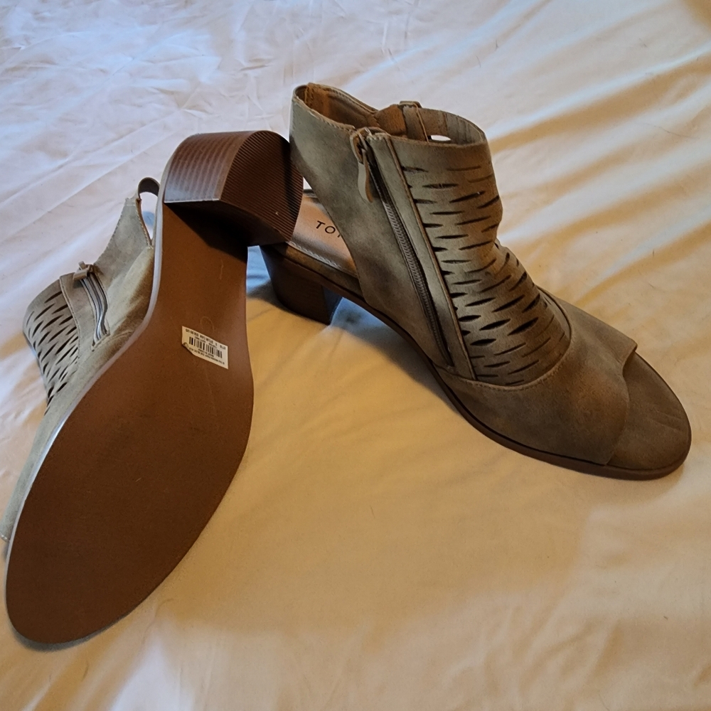 Torrid Heels